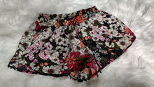 Load image into Gallery viewer, UK2LA Floral Flower Print Shorts Md-LG
