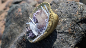 Amethyst Quart Selenite Crystal & Artificial Moss in Seashell