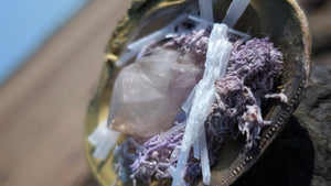Amethyst Quart Selenite Crystal & Artificial Moss in Seashell