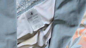 Body Glove Pastel Floral Capri Leggings XL