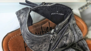 Blowfish Malibu Distressed Denim Yoga Sandals sz8