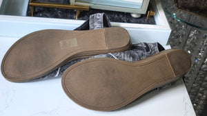 Blowfish Malibu Distressed Denim Yoga Sandals sz8