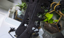 Load image into Gallery viewer, Aldo Black Velour Gladiator Sandals sz8
