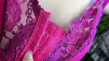 Load image into Gallery viewer, Nula Lift Pink Front Clip Lace Bra XL
