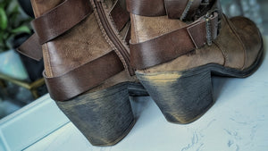 Blowfish Tan Vegan Leather Western Buckle Ankle Boots 9/9.5