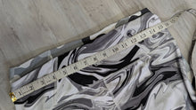 Load image into Gallery viewer, 2pairs Infinite Performance Deco Swirl &amp; Camo Leggings XL
