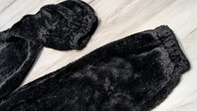 Load image into Gallery viewer, Black Faux Fur Lounge Pants XL
