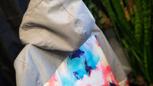Load image into Gallery viewer, Roxy Grey Color Splatter Snowboard Jacket XS

