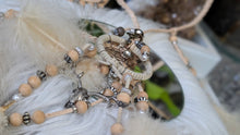Load image into Gallery viewer, Handmade Adjustable Dreamcatcher Feather Beaded Skull Headband
