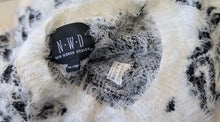 Load image into Gallery viewer, New Woman Design Damask Design Faux Fur Sweater XL
