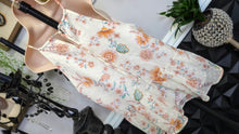 Load image into Gallery viewer, Shein Bae White Flowy Floral Tunic Top MD NWT
