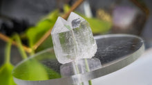 Load image into Gallery viewer, 1" Soulmate Clear Quartz Crystal Points
