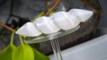 Load image into Gallery viewer, 4" Selenite Crystal Spiral Massage Wand
