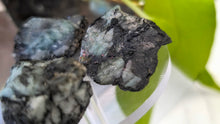 Load image into Gallery viewer, Emerald &amp; Mica Crystal Clusters (3pcs)
