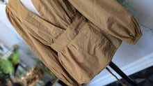 Load image into Gallery viewer, Banana Republic Tan Long Sleeve Blouse Top SM-MD
