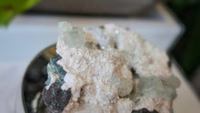 Load image into Gallery viewer, 2.5" Green Apophyllite Heulandite Zeolite Cluster
