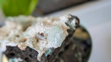 Load image into Gallery viewer, 2.5" Green Apophyllite Heulandite Zeolite Cluster
