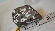 Load image into Gallery viewer, 2.5" Green Apophyllite Heulandite Zeolite Cluster
