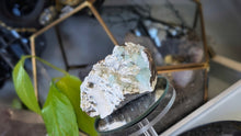 Load image into Gallery viewer, 3" Green Apophyllite Heulandite Zeolite Cluster
