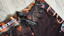 Load image into Gallery viewer, Steampunk Gears &amp; Goth Leggings sz6 NWT
