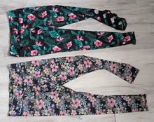 Load image into Gallery viewer, Floral Tropical Leggings 2pc MD-LG
