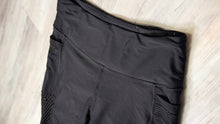 Load image into Gallery viewer, Victoria Secret Sport Black "Total Knockout" Mesh Leggings LG
