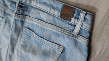 Load image into Gallery viewer, American Eagle Denim Jean Skirt sz12
