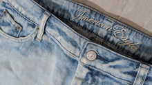 Load image into Gallery viewer, American Eagle Denim Jean Skirt sz12
