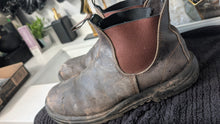 Load image into Gallery viewer, Blundstone CSA Steel Toe Boots uk12/US13
