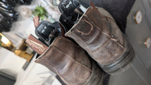 Load image into Gallery viewer, Blundstone CSA Steel Toe Boots uk12/US13
