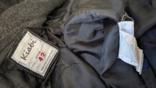 Load image into Gallery viewer, Kiabi Grey Zipper Vintage Trench Coat 42(LG)
