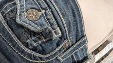 Load image into Gallery viewer, Big Star "Remy" Low Rise Denim Jeans sz29
