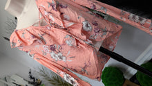 Load image into Gallery viewer, Rue21 Coral Floral Ruffle Blouse Top SM
