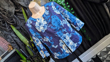 Load image into Gallery viewer, Coldwater Creek Blue Floral Cotton Blazer SM NWT
