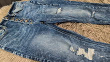 Load image into Gallery viewer, Kancan Acid Wash Denim Jeans sz28
