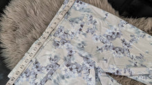 Load image into Gallery viewer, Cambio Cornflower Floral Trouser Pants sz32
