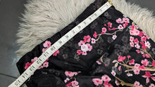 Load image into Gallery viewer, Yoga Democracy Cherry Blossom Capri Leggings LG
