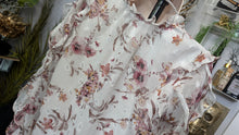 Load image into Gallery viewer, Autres Filles Floral Ruffle Coquette Blouse Top SM
