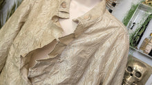 Load image into Gallery viewer, Chico's Rippled Sheen "Jolena" Blazer Jacket sz3/4 NWT

