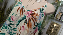 Load image into Gallery viewer, Shade &amp; Shore Tropic Tunic Tank Top MD

