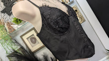 Load image into Gallery viewer, Princess Polly Black Lace Corset Crop Top sz8/MD
