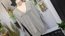Load image into Gallery viewer, Buffalo David Bitton Grey Ribbed Sweater XS
