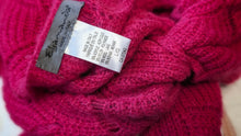 Load image into Gallery viewer, Elsamanda Hot Pink Mohair Wool Blend Sweater LG
