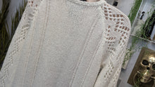 Load image into Gallery viewer, "United States Sweaters" White Cable Knit Sweater LG
