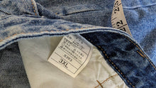 Load image into Gallery viewer, FYQ Fray Slit Denim Jean Skirt sz14/32
