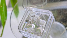 Load image into Gallery viewer, Herkimer Quartz Crystal Diamonds 4pcs
