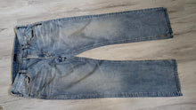 Load image into Gallery viewer, Men's Silver Lightwash Denim Jeans 36/32
