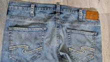 Load image into Gallery viewer, Men's Silver Lightwash Denim Jeans 36/32
