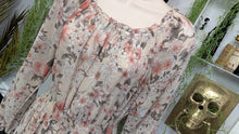 Load image into Gallery viewer, Kate &amp; Lily Farmhouse Floral Ruffle Rouched Dress sz8/SM-MD
