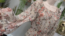 Load image into Gallery viewer, Kate &amp; Lily Farmhouse Floral Ruffle Rouched Dress sz8/SM-MD
